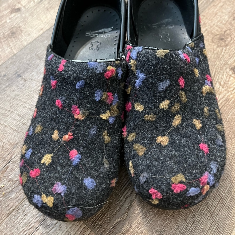Dansko clogs size 40
